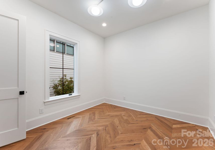 Main floor office/flex room