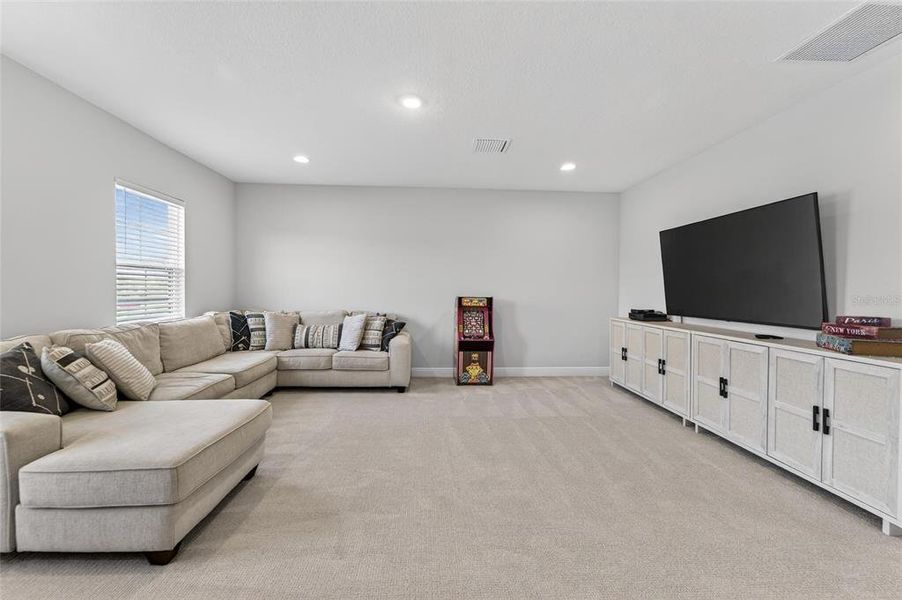 Furnished interior view inside a new home in Creek Ridge Preserve, Lithia (Image 54). Furnished interior view inside a new home in Creek Ridge Preserve, Lithia (Image 54).
