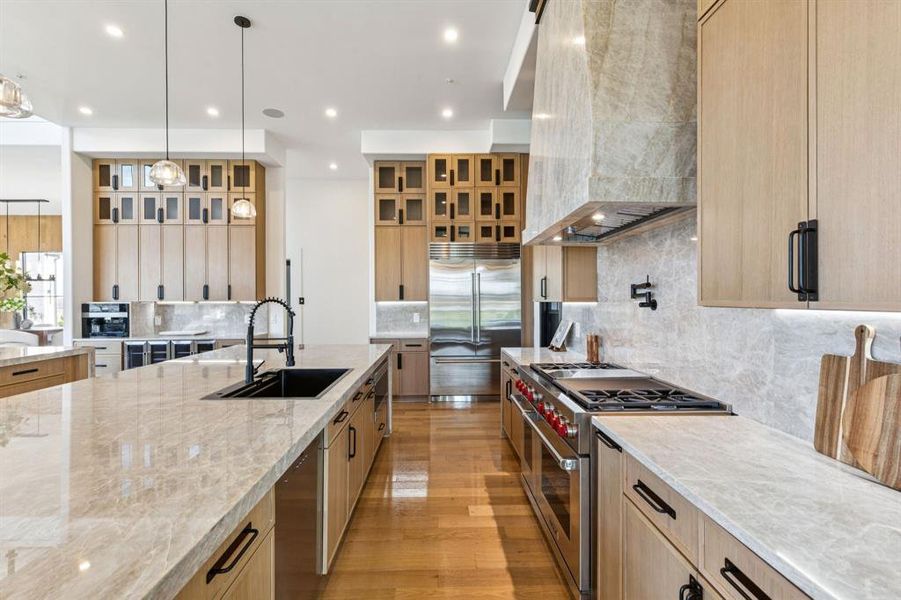 Furnished interior view inside a new home in , Bartonville (Image 31).