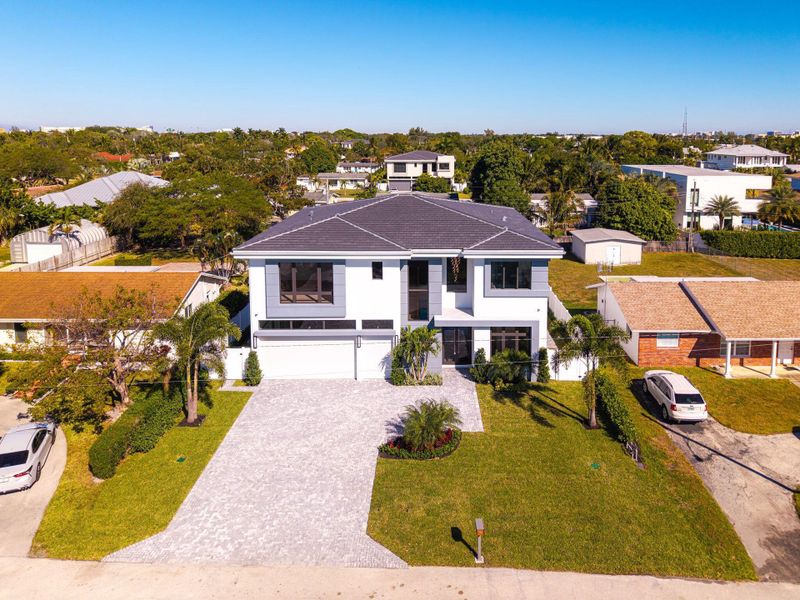 261 NW 8th St Boca Raton FL 77