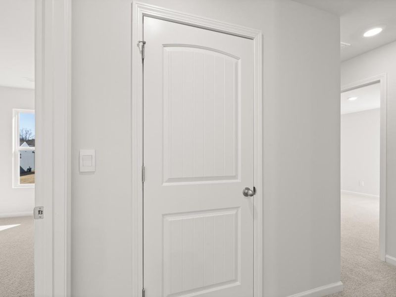 Spacious, unfurnished interior of a new home in Oaks at Cedar Grove, Fairburn (Image 26). Spacious, unfurnished interior of a new home in Oaks at Cedar Grove, Fairburn (Image 26).