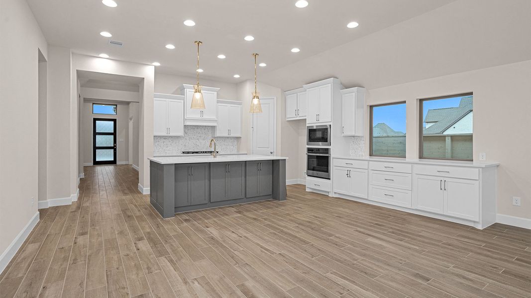 Furnished interior view inside a new home in Legacy 50', League City (Image 5).