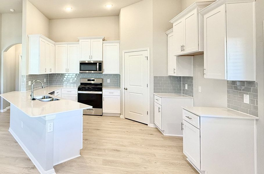 Furnished interior view inside a new home in Porter Country, Kyle (Image 3).