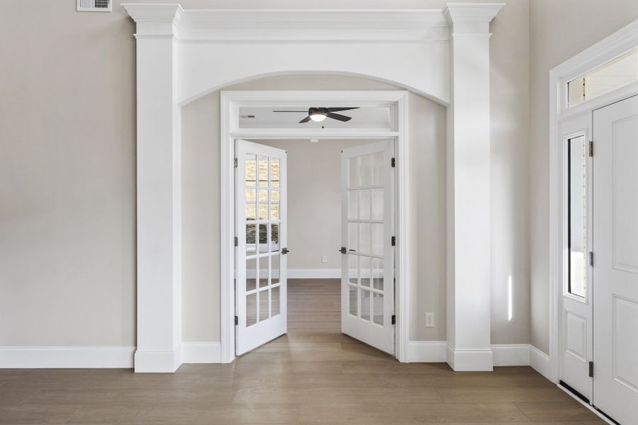 Spacious, unfurnished interior of a new home in Walnut Grove, Easley (Image 21).