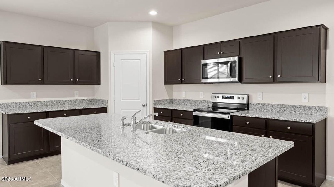 Mockingbird-Estrella Vista - 3530 - 3730