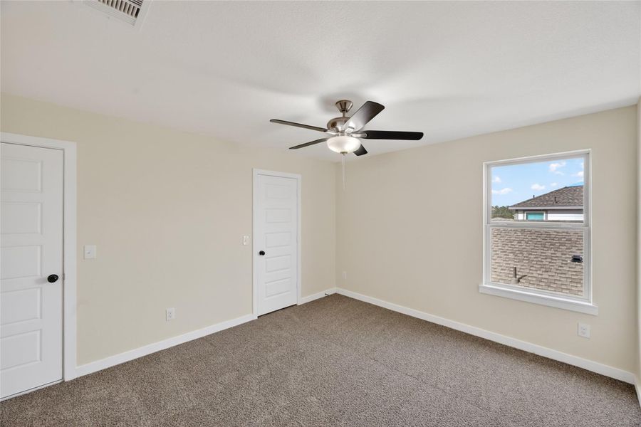 Spacious, unfurnished interior of a new home in Chapel Run, Montgomery (Image 11). Spacious, unfurnished interior of a new home in Chapel Run, Montgomery (Image 11).