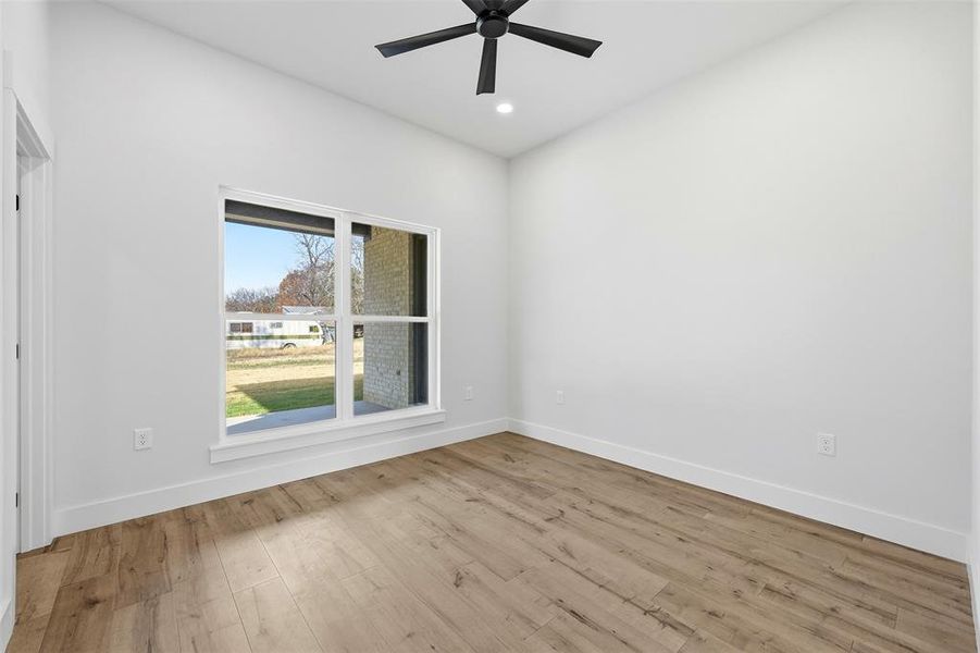 Spacious, unfurnished interior of a new home in , Grandview (Image 18). Spacious, unfurnished interior of a new home in , Grandview (Image 18).