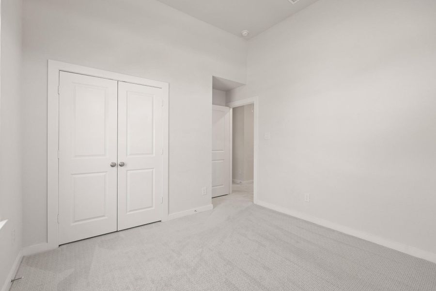 Spacious, unfurnished interior of a new home in , Fulshear (Image 30).