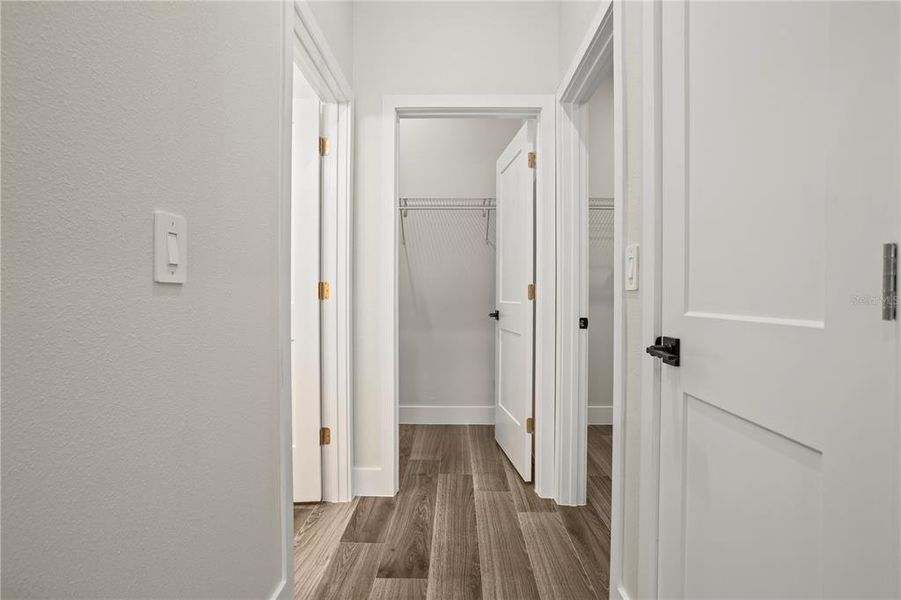 Spacious, unfurnished interior of a new home in , Eustis (Image 36).