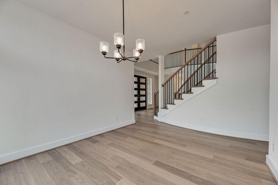 Spacious, unfurnished interior of a new home in Providence Cove, McKinney (Image 32).