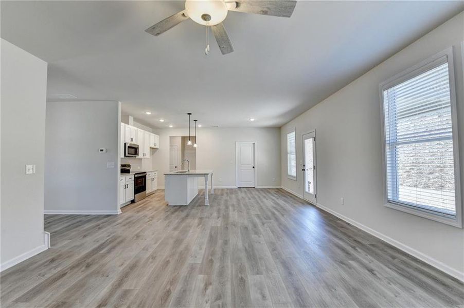 Spacious, unfurnished interior of a new home in , Auburn (Image 59).