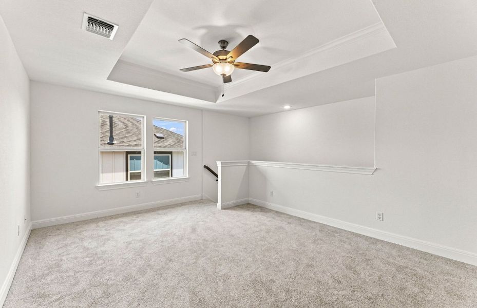 Spacious, unfurnished interior of a new home in Saddleback at Santa Rita Ranch, Liberty Hill (Image 40).