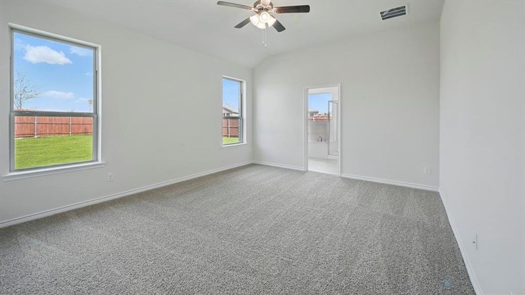 Spacious, unfurnished interior of a new home in Silverado, Aubrey (Image 30).