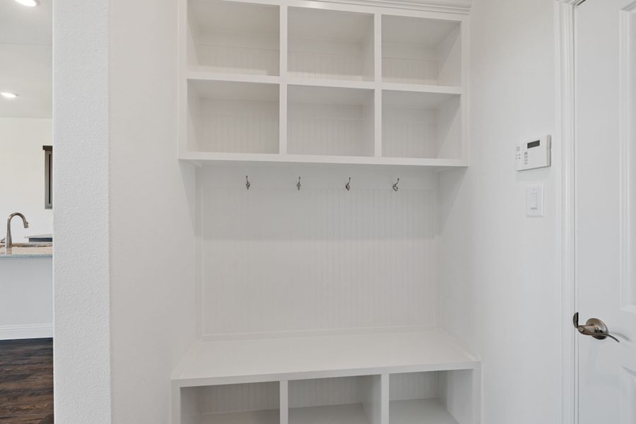 Image 50 of a home in Lake Breeze. Image 50 of a home in Lake Breeze.