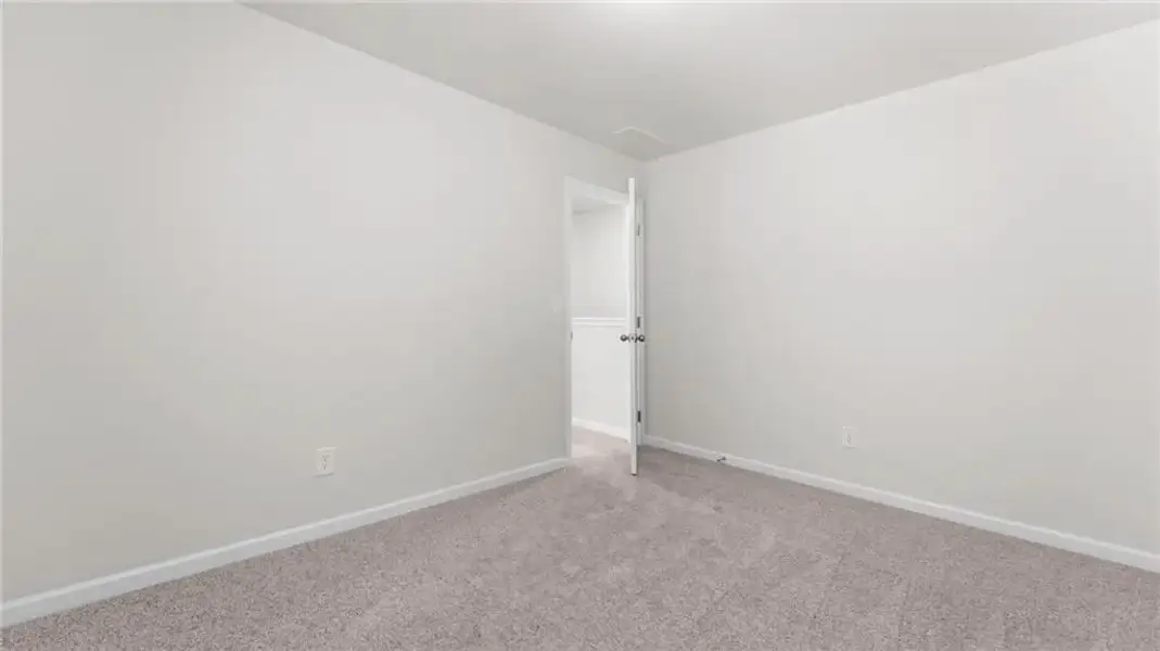 Spacious, unfurnished interior of a new home in Owen Preserve, Canton (Image 17).