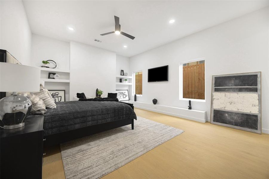 Furnished interior view inside a new home in , Dallas (Image 14).