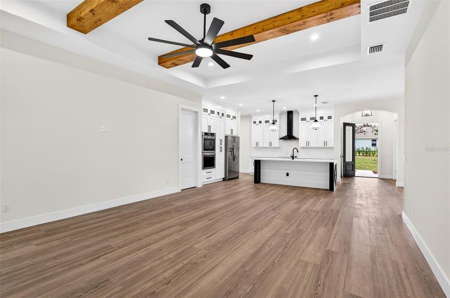 Spacious, unfurnished interior of a new home in , Dade City (Image 35).