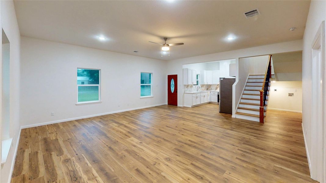 Spacious, unfurnished interior of a new home in , Cleveland (Image 12).
