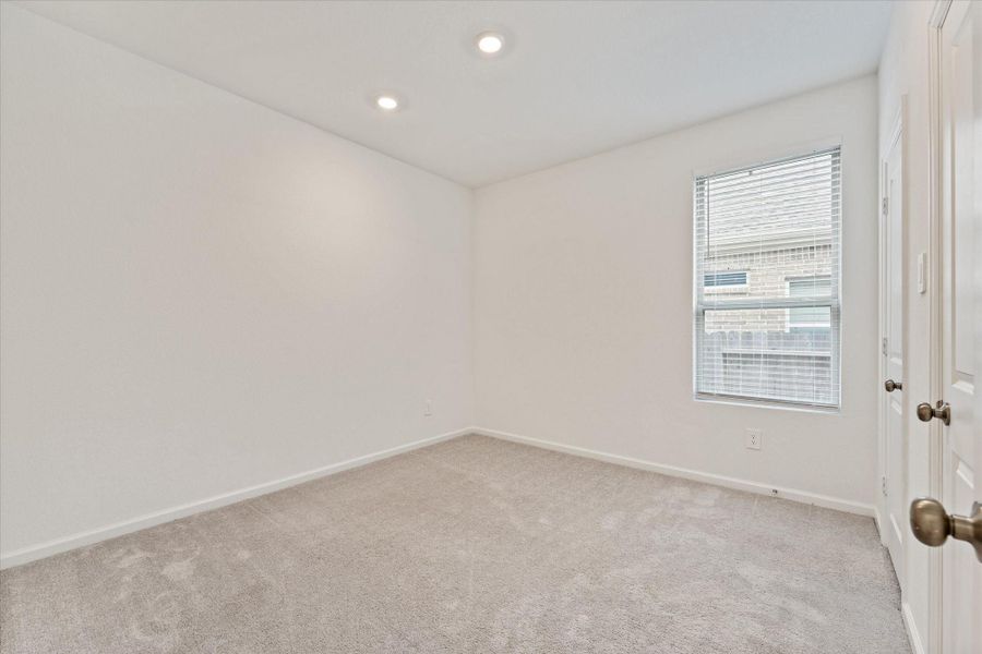 Spacious, unfurnished interior of a new home in , Conroe (Image 16). Spacious, unfurnished interior of a new home in , Conroe (Image 16).