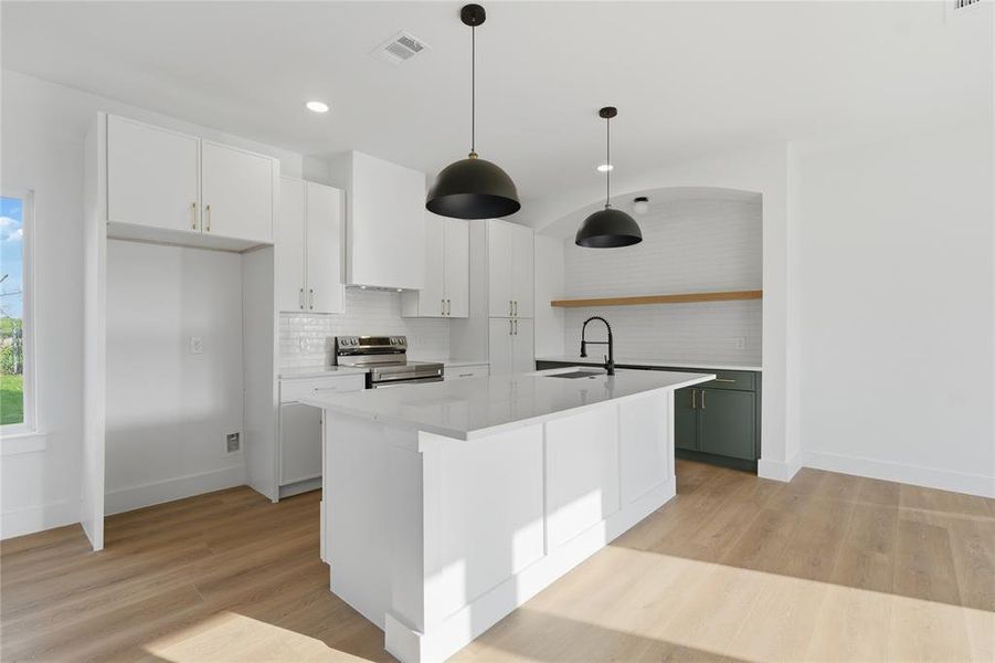 Furnished interior view inside a new home in , Dallas (Image 6). Furnished interior view inside a new home in , Dallas (Image 6).