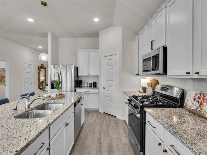 Preparing meals is a breeze with a gas range.