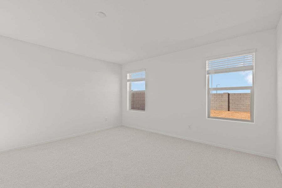 Spacious, unfurnished interior of a new home in Skyline Village Enclaves, San Tan Valley (Image 7).