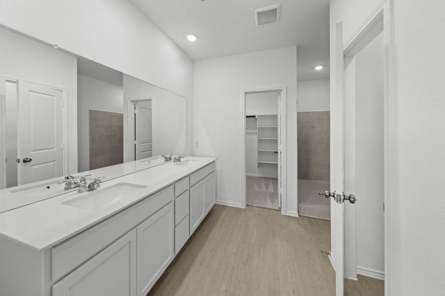 Furnished interior view inside a new home in Schriber Ranch, Mustang Ridge (Image 7). Furnished interior view inside a new home in Schriber Ranch, Mustang Ridge (Image 7).