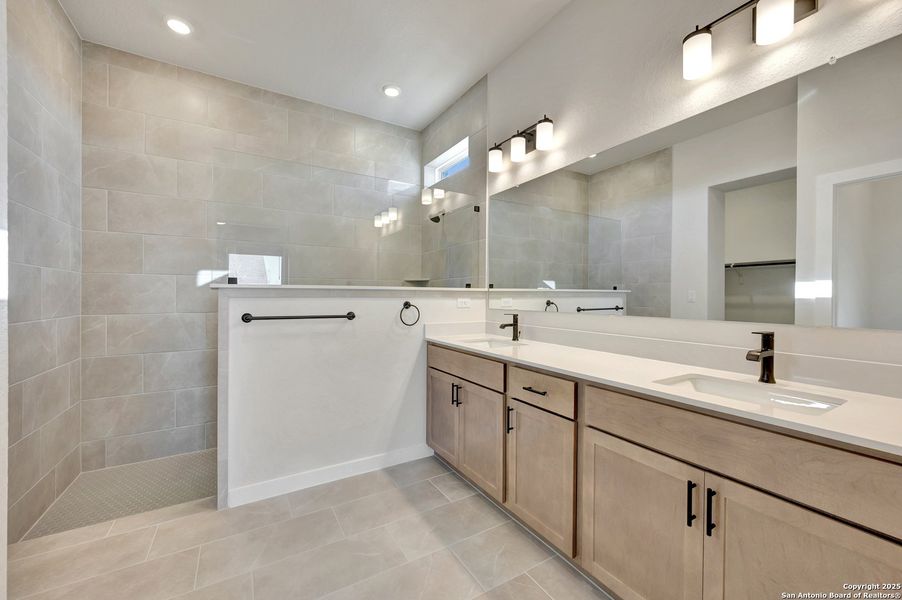 Furnished interior view inside a new home in Mayfair - Select Classic Series, New Braunfels (Image 11).