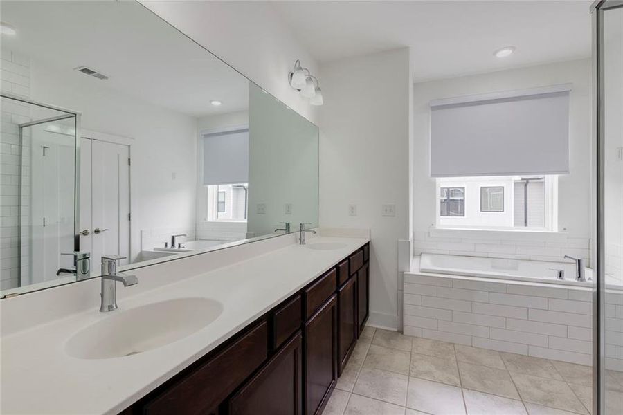 Furnished interior view inside a new home in Ashbury, Roswell (Image 35).