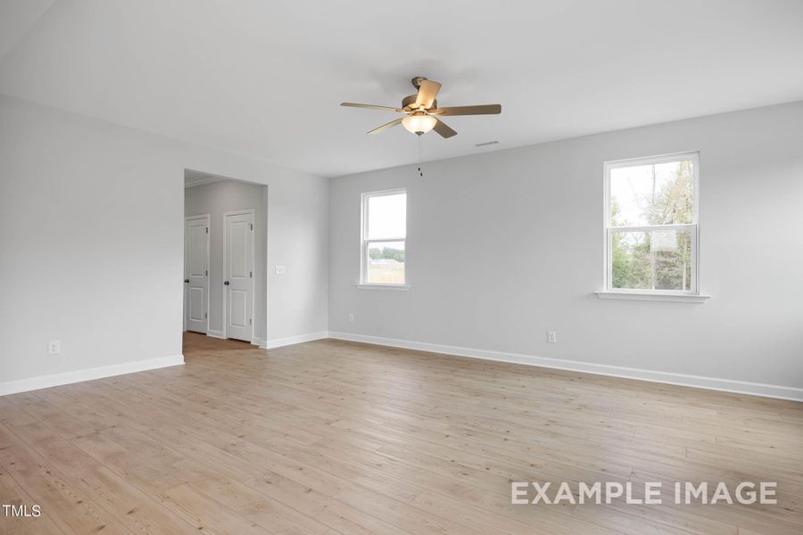 Spacious, unfurnished interior of a new home in Gregory Village, Lillington (Image 10).