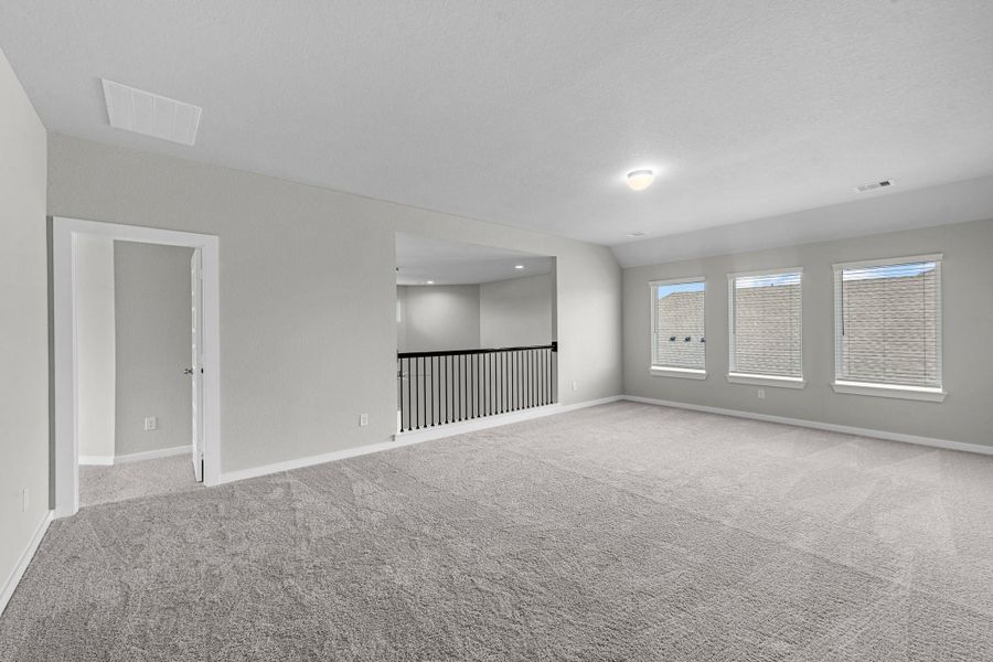 Spacious, unfurnished interior of a new home in Beacon Hill, Waller (Image 20).