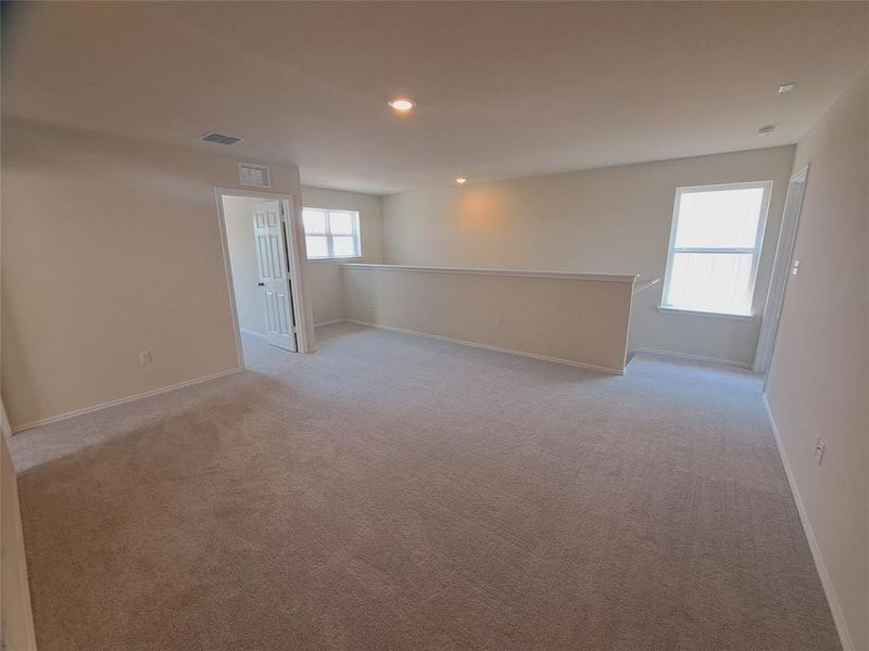 Spacious, unfurnished interior of a new home in Sunfield, Buda (Image 21). Spacious, unfurnished interior of a new home in Sunfield, Buda (Image 21).