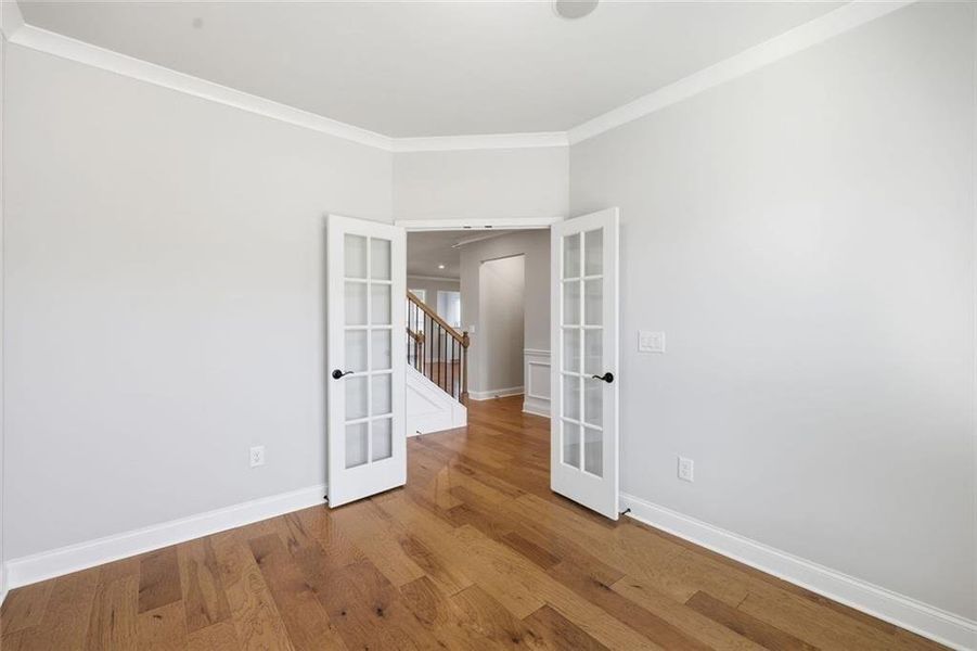 Spacious, unfurnished interior of a new home in Berkeley Mill, Cumming (Image 46).
