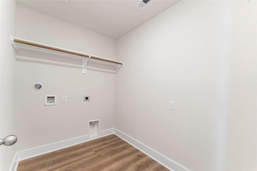 Image 15 of a home in Cay Landing. Image 15 of a home in Cay Landing.