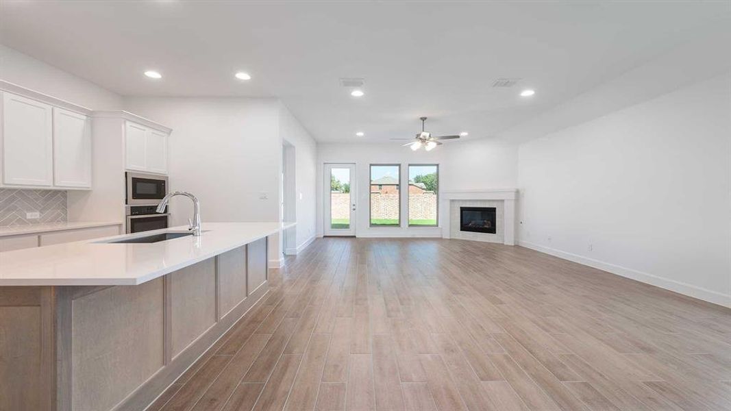 Spacious, unfurnished interior of a new home in Avondale 45', Fate (Image 15). Spacious, unfurnished interior of a new home in Avondale 45', Fate (Image 15).