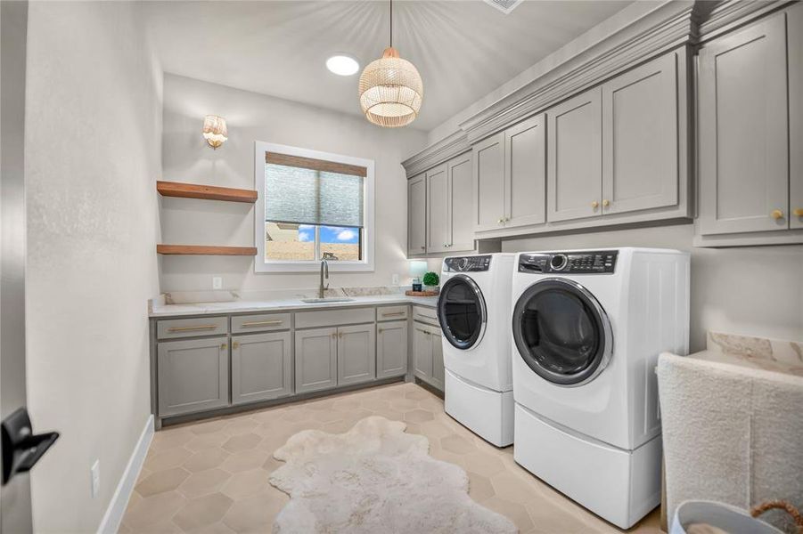 Furnished interior view inside a new home in , Aledo (Image 13).