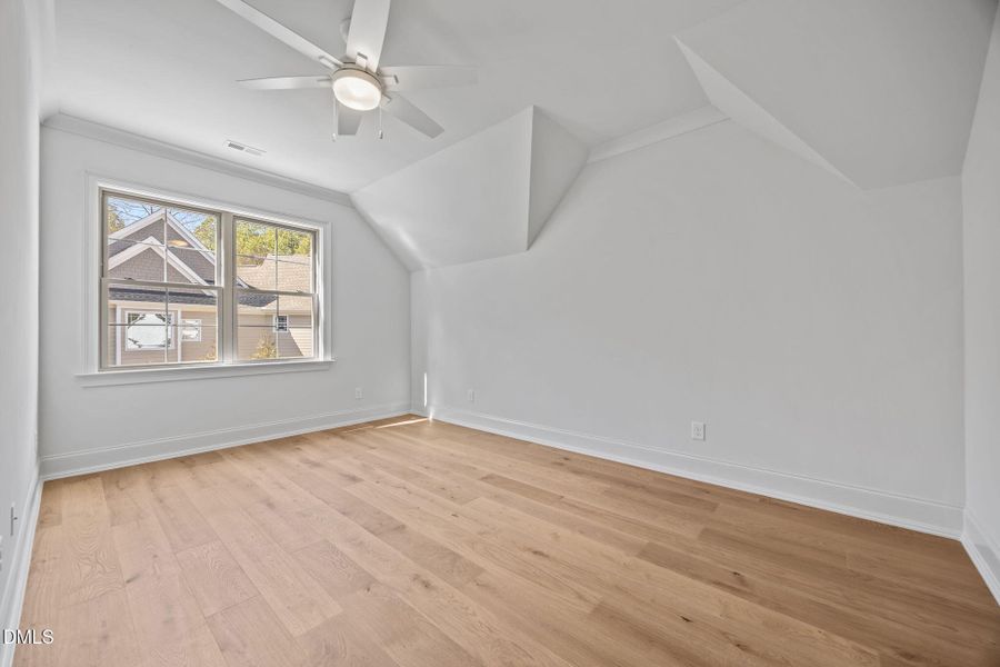 45-web-or-mls-IMG_5435 45-web-or-mls-IMG_5435