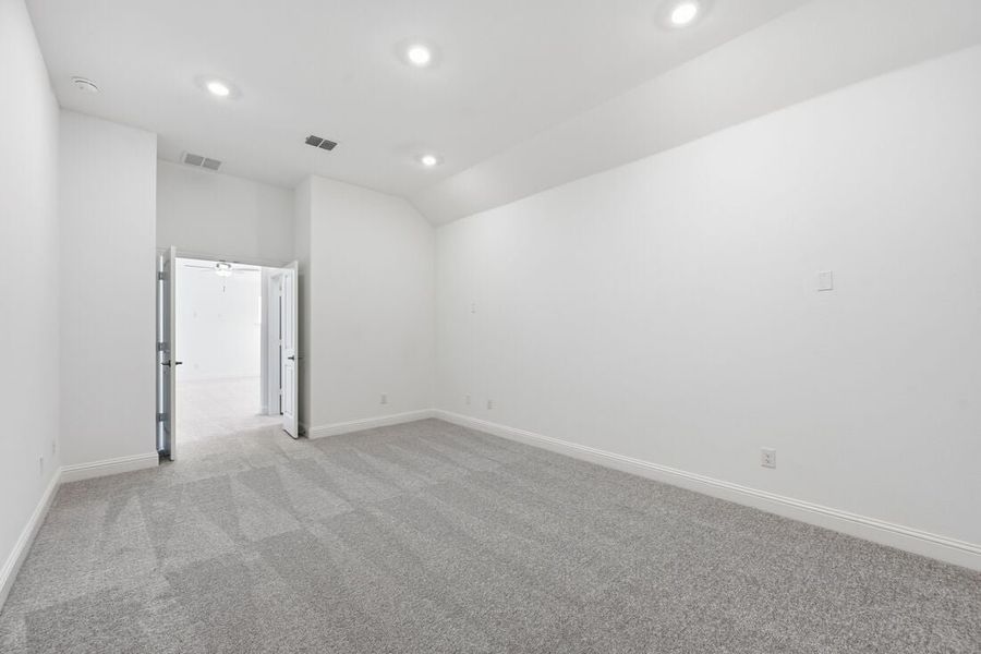 Representative unfurnished interior of a home built from the Rhone by Taylor Morrison in South Oak 50s, Oak Point (Image 17).