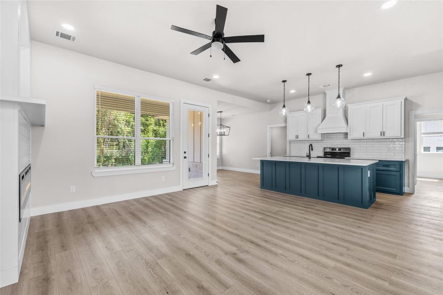 Furnished interior view inside a new home in , Brenham (Image 8).