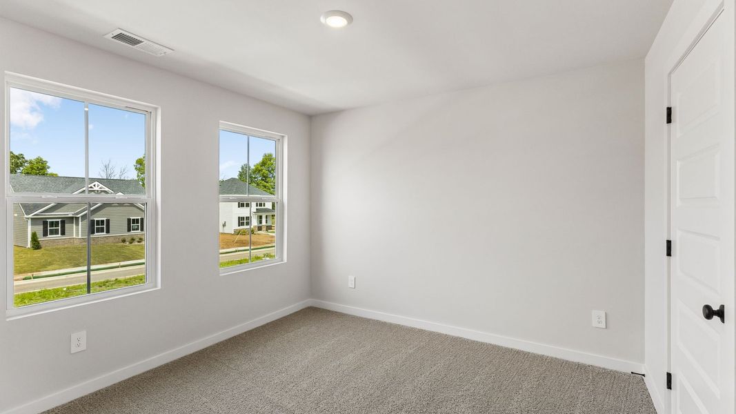 Spacious, unfurnished interior of a new home in Reserve at Hickory Ridge, Columbia (Image 44).