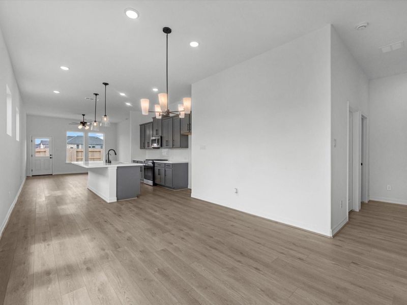 Spacious, unfurnished interior of a new home in Emory Glen, Magnolia (Image 16). Spacious, unfurnished interior of a new home in Emory Glen, Magnolia (Image 16).