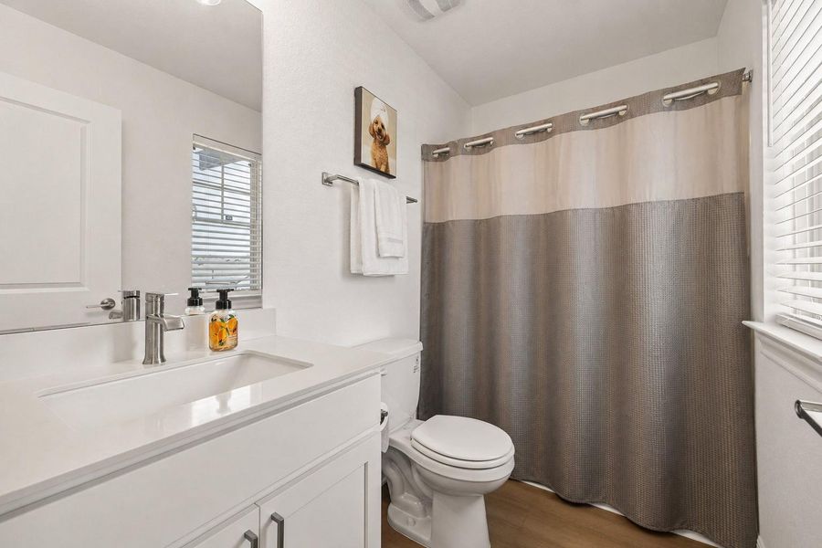En suite bath