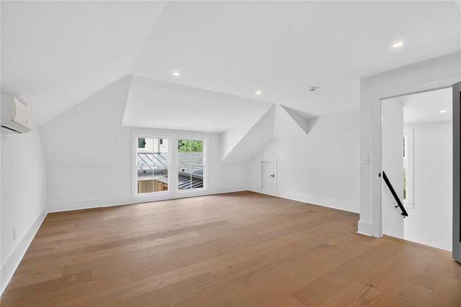 Spacious, unfurnished interior of a new home in , Roswell (Image 40).