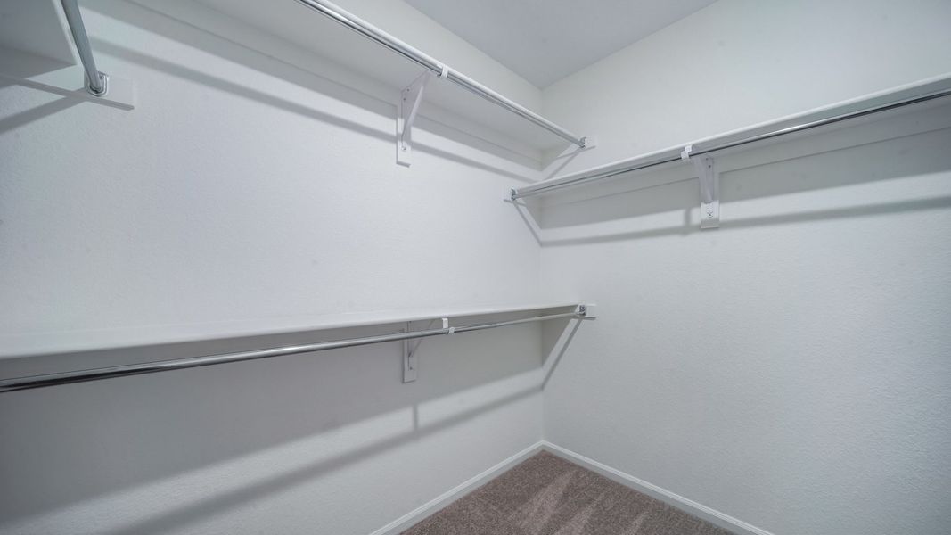 Spacious, unfurnished interior of a new home in Thompson River Ranch, Johnstown (Image 22).