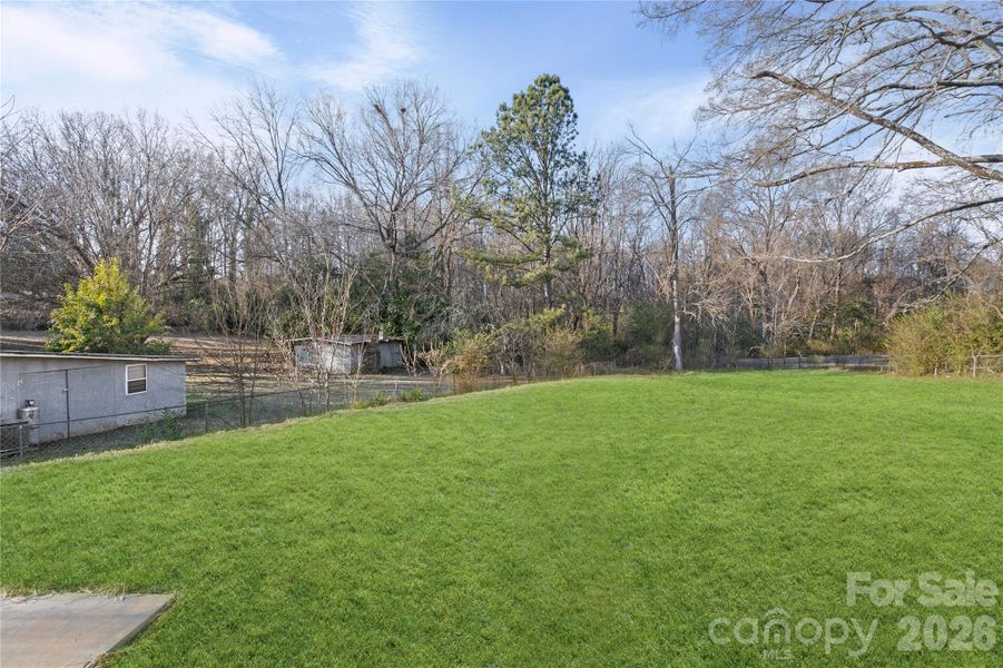 Natural landscape and outdoor views near in Concord (Image 26). Natural landscape and outdoor views near in Concord (Image 26).