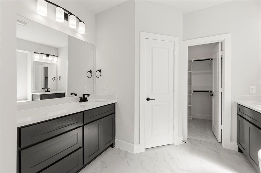 18. 1704 Possum - Bath (2)