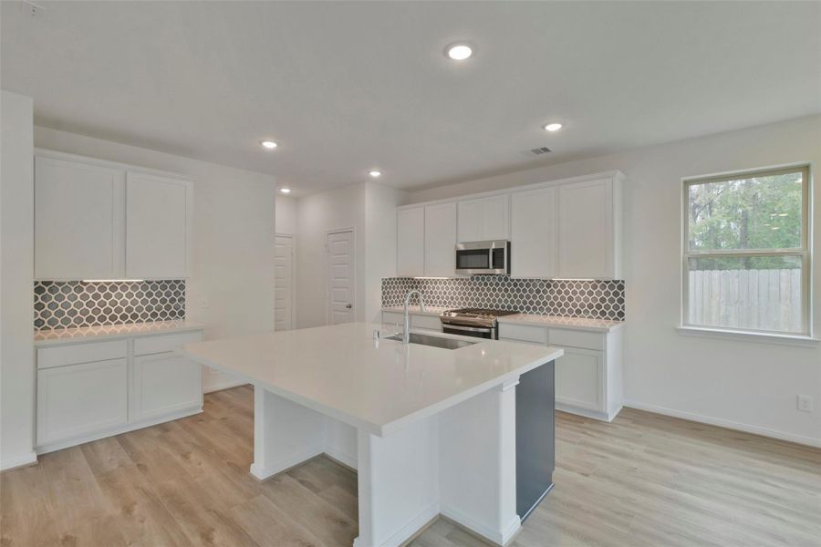 Image 12 of a home in Kings Mill. Image 12 of a home in Kings Mill.