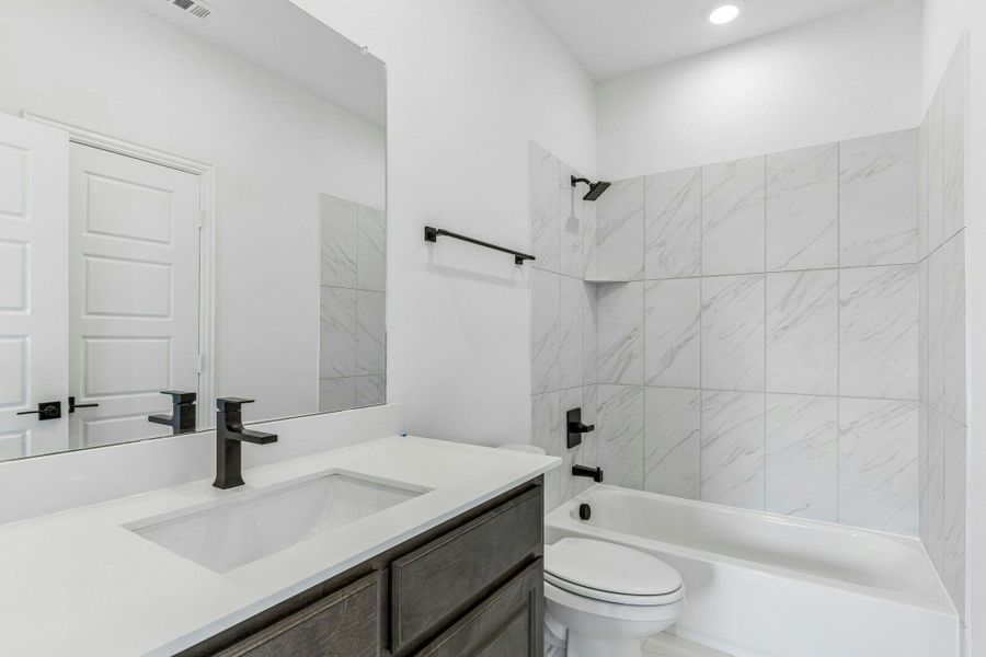Representative furnished interior of a home built from the Hancock by Kindred Homes in Oak Creek Ranch, Waxahachie (Image 14).