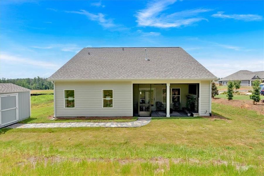 Exterior details and patio area of a home in , Villa Rica (Image 21).