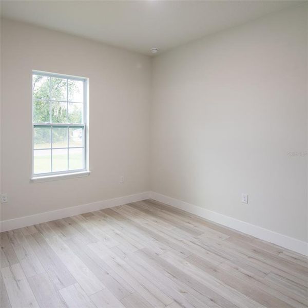 Spacious, unfurnished interior of a new home in , Ocala (Image 21).